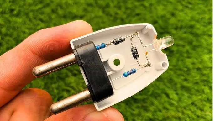 A DIY project using a 4007 diode.
