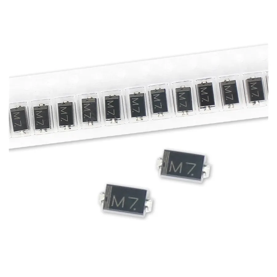 A side-by-side comparison of an M7 diode and a 1N4007 diode.