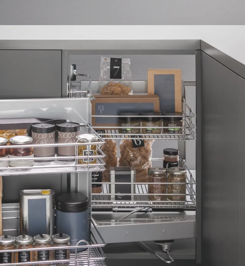 Internal components of a smart food pickup cabinet