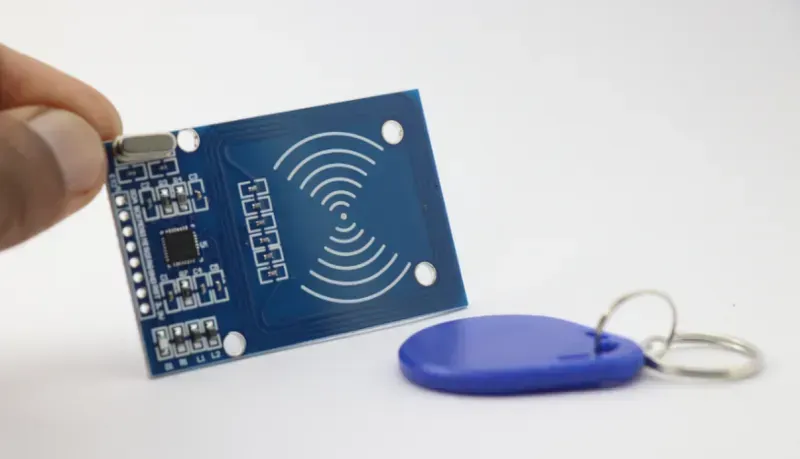 A RFID tag reader scanning a tag