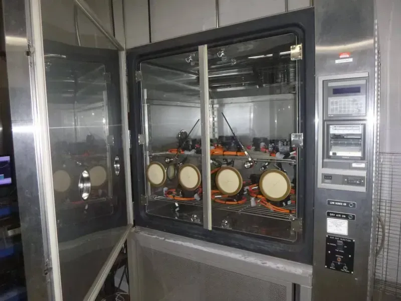 Automotive electronics environmental testing equipment