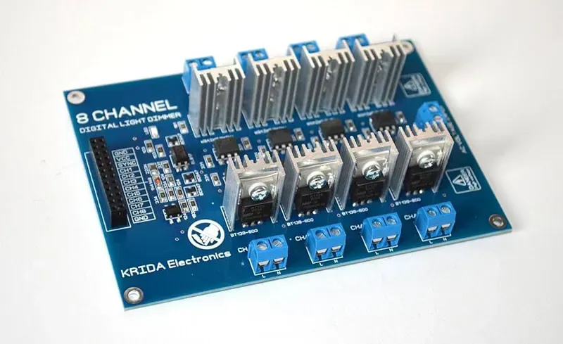 A medical surgical light dimming control PCB board