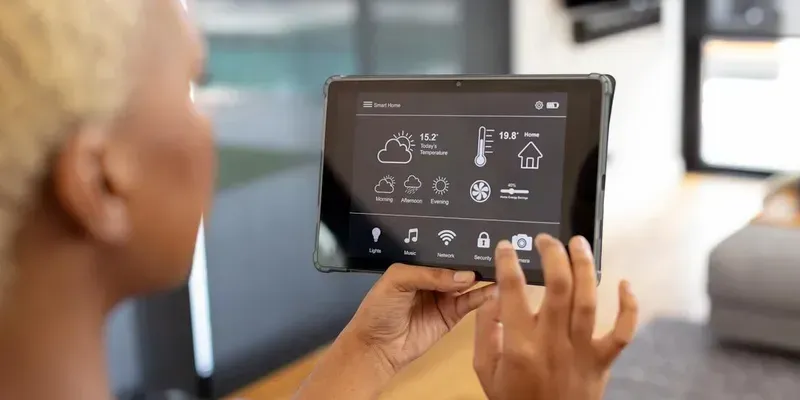 Smart home control board with various connectivity options