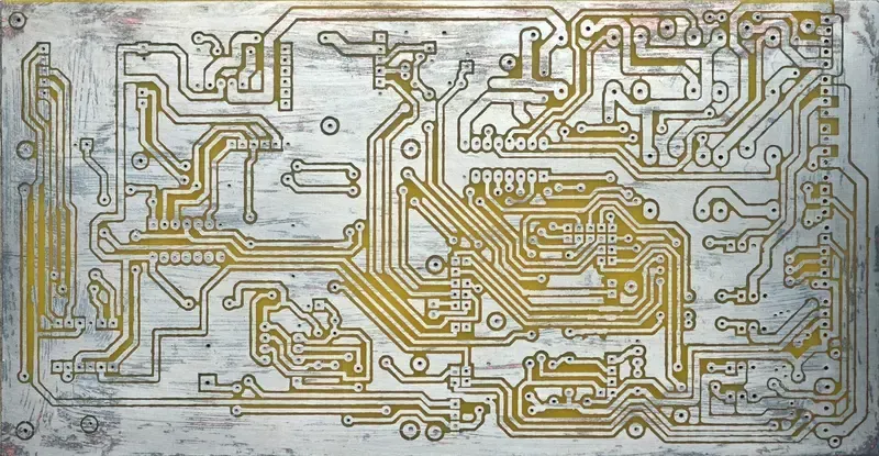 Precision etching process in PCB manufacturing