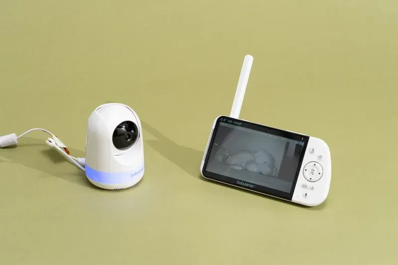 A smart baby monitor device in a nursery