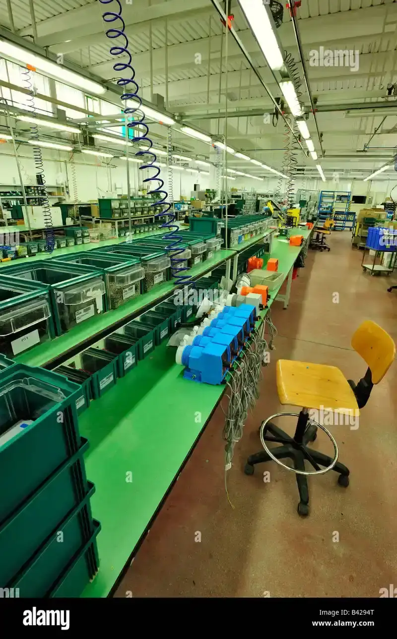 Electronic component assembly line in a factory